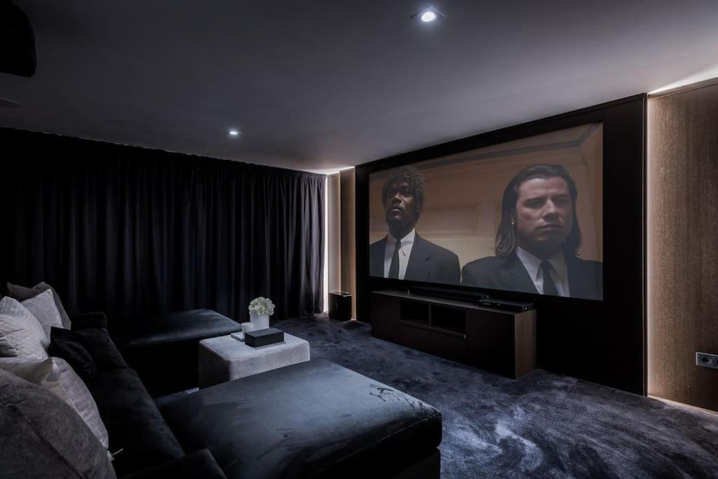 Villa Oak - 6-bedroom With Cinema And Pool