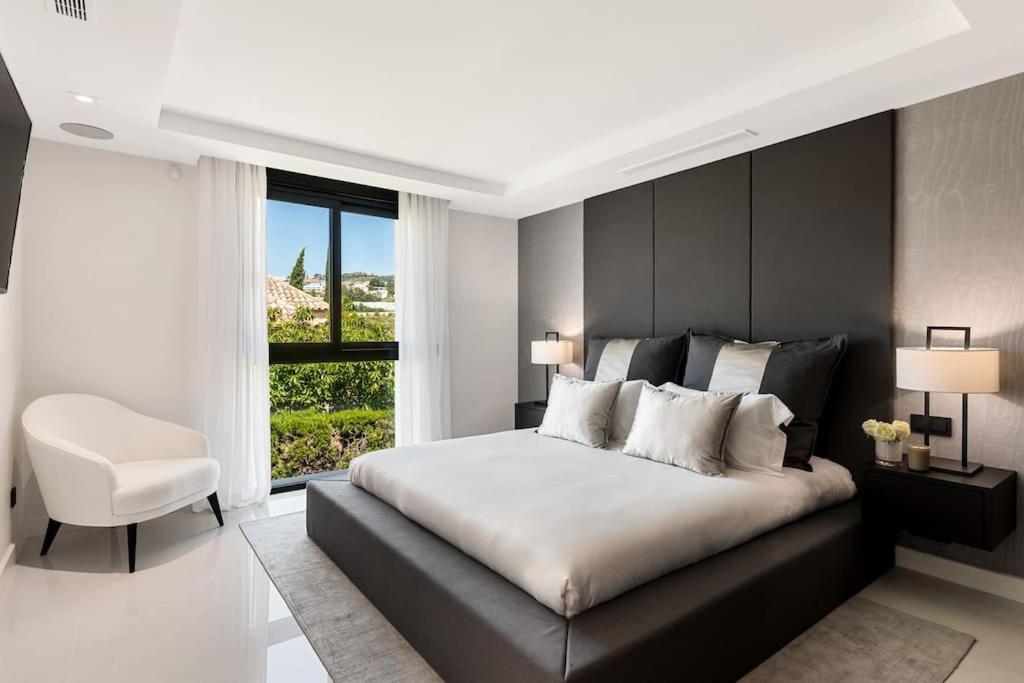 Oak - 6-bedroom With Cinema And Pool Villa