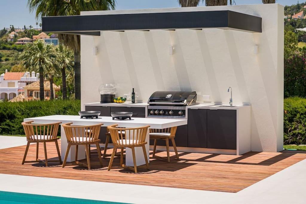 Oak - 6-bedroom With Cinema And Pool Villa Marbella