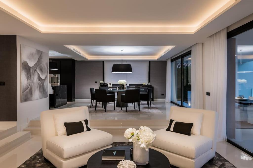 Oak - 6-bedroom With Cinema And Pool Villa *